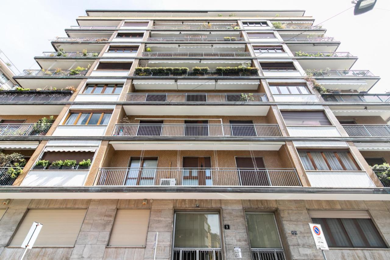 Luxury Apartment - A Due Passi Dal Centro Di Milano Bagian luar foto
