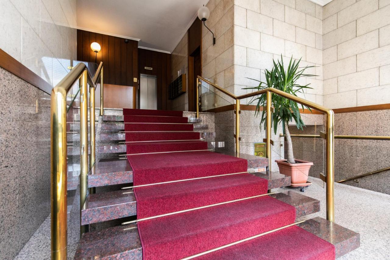 Luxury Apartment - A Due Passi Dal Centro Di Milano Bagian luar foto